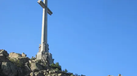 Cruz del Valle de los Caídos, la más grande del mundo.