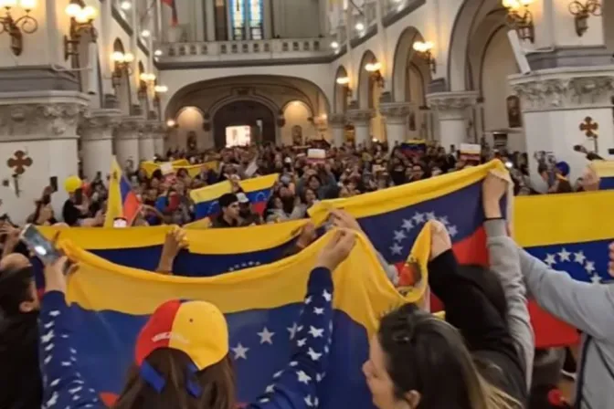 Comunidad venezolana en la Parroquia Nuestra Señora de Caacupé - Buenos Aires