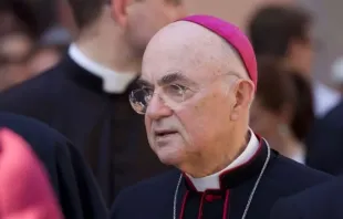 El arzobispo Carlo María Viganò desafía la citación del Vaticano e insiste en acusación contra el Papa Francisco Crédito: Edward Pentin / National Catholic Register