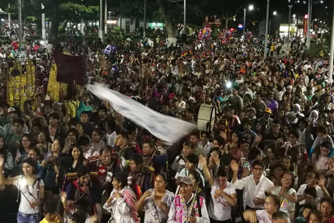 Con procesión y vigilia Puerto Maldonado espera al Papa Francisco [FOTOS]