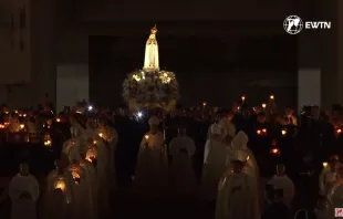 Procesión de las velas en el Santuario de Fátima en Portugal. Crédito: EWTN