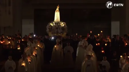 Procesión de las velas en el Santuario de Fátima en Portugal EWTN 13052024