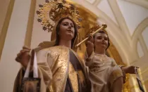 La Virgen del Carmen en el video del canto gregoriano Flos Carmeli, interpretado por Harpa Dei.