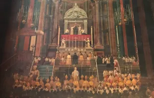 Pintura de la coronación pontificia de la Virgen de Guadalupe, que se conserva en la parroquia de la Sagrada Familia en Ciudad de México. Crédito: ACI Prensa.