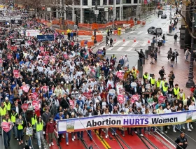 FOTOS: Multitudes participaron en marchas provida de San Francisco y Los Ángeles