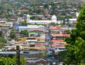 Dictadura de Nicaragua cancela personalidad jurídica de Cáritas Matagalpa y 5 iglesias cristianas