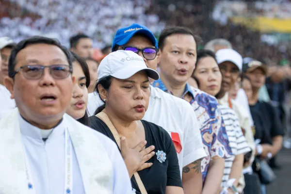 Indonesian faithful in the Jakarta stadium. Credit: Daniel Ibáñez/ EWTN News