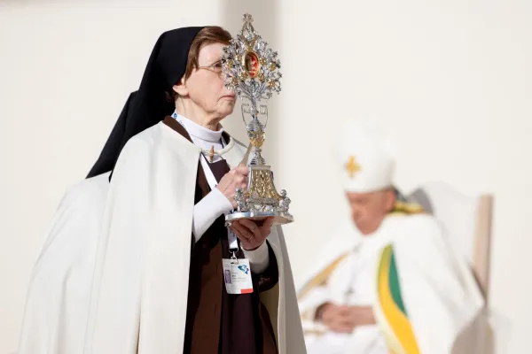 Relics of Ana de Jesús are presented before the Holy Father. Credit: Daniel Ibáñez/EWTN News